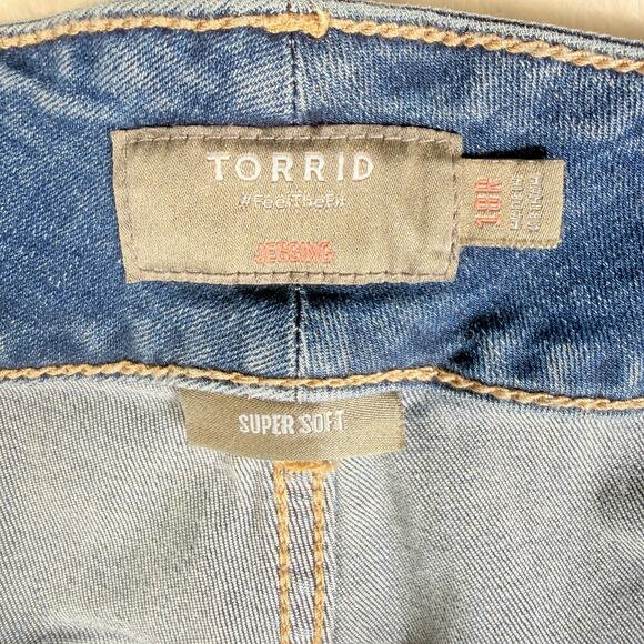 Torrid Jeggings Womens 18 Reg Blue Jeans Feel the Fit Stretch Distressed Edgy - Picture 2 of 11